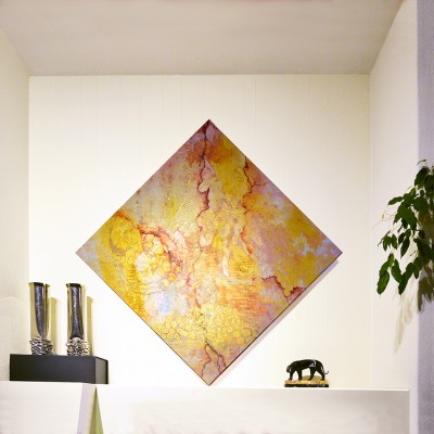 Interieur met relief paneel Golden Crack, Hans Grootswagers