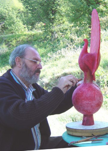 Brons sculptuur van Hans Grootswagers, Mortuary monument with Peacock.  2007